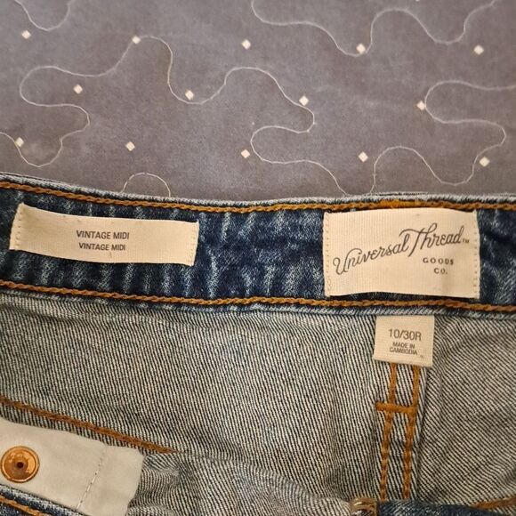 Universal Thread Vintage Midi jean shorts size 10 - Picture 2 of 5